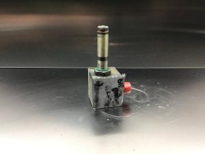 Liebherr Richtingsregelventiel